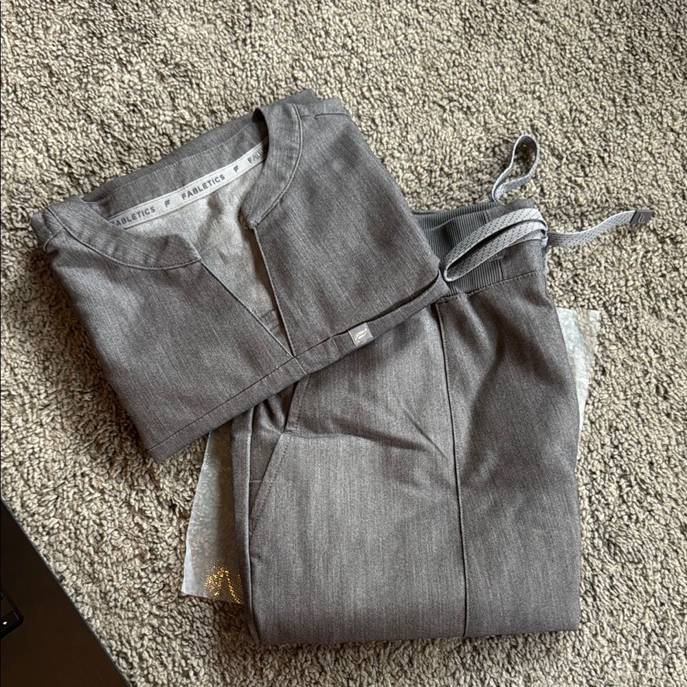 Fabletics Heather Gray Scrubs